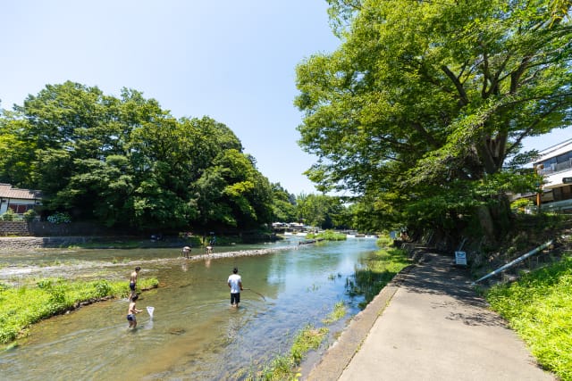 駅から徒歩で行ける自然の遊び場・飯能河原